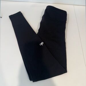 ALO Yoga Midnight Black Leggings
